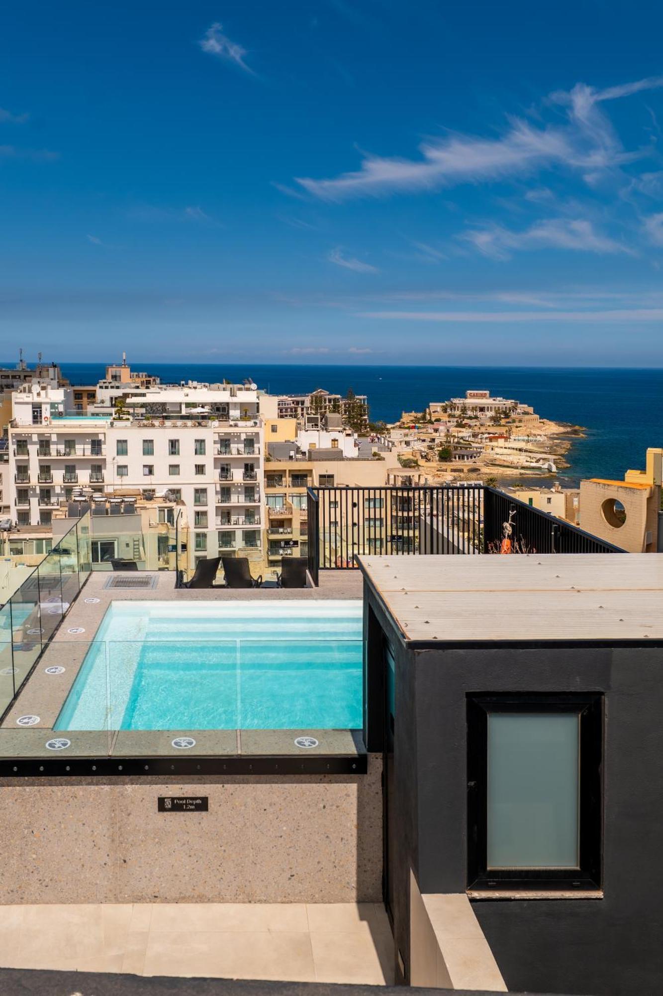 Onyx Hotel Saint Julian's Bagian luar foto